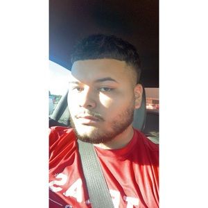 Meet your Posher, Uziel